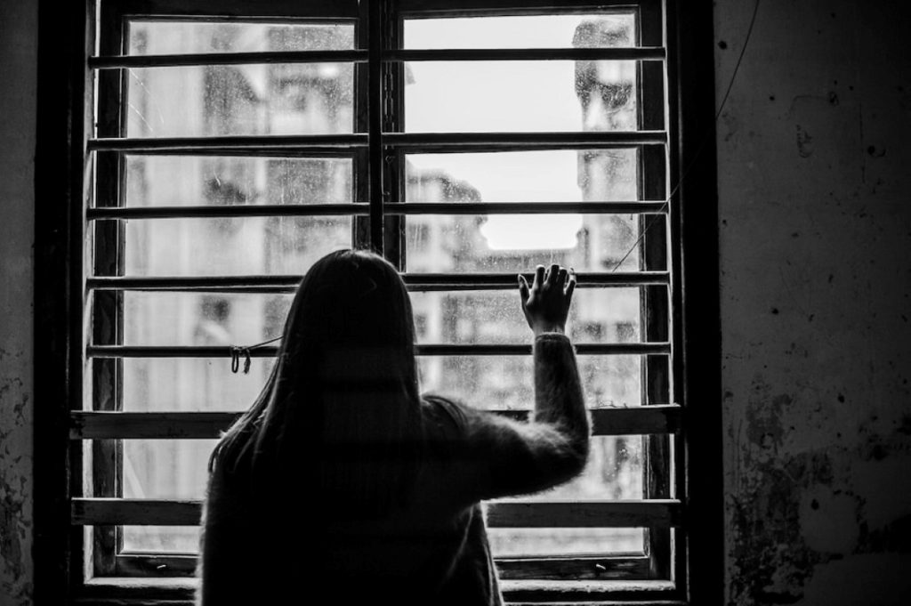 A pesar de vivir en una era donde hay información sobre la salud mental, las tasas de suicidio alcanzaron niveles nunca antes vistos