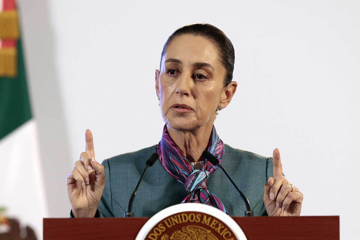 La gobernante mexicana reiteró también su compromiso de impulsar el desarrollo y seguridad en la frontera sur de México, pues recordó que cuando estuvo en Tapachula durante su campaña presidencial, prometió ambas cosas.