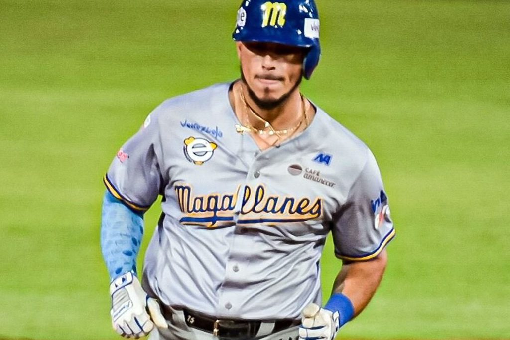 Martínez