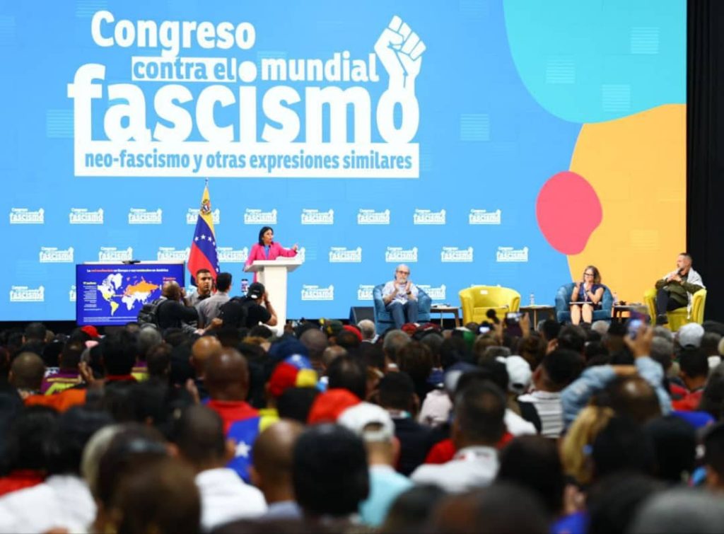 Chavismo espera a unos 500 delegados en el congreso de jóvenes antifascistas en Caracas