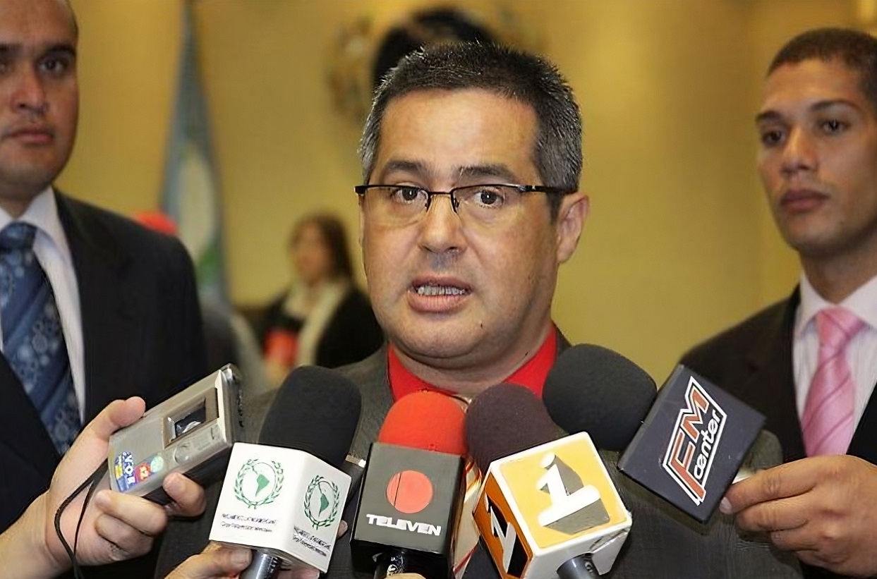 Hermano de Cilia Flores nombrado como nuevo director del Saime