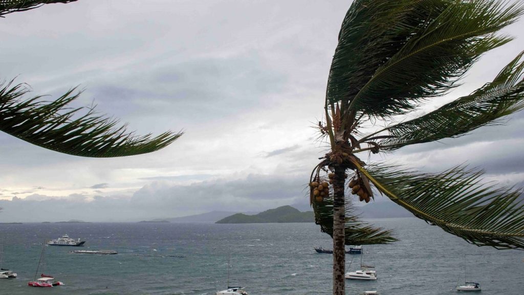 Gobierno francés estima en varios cientos los muertos por ciclón en las islas Mayotte