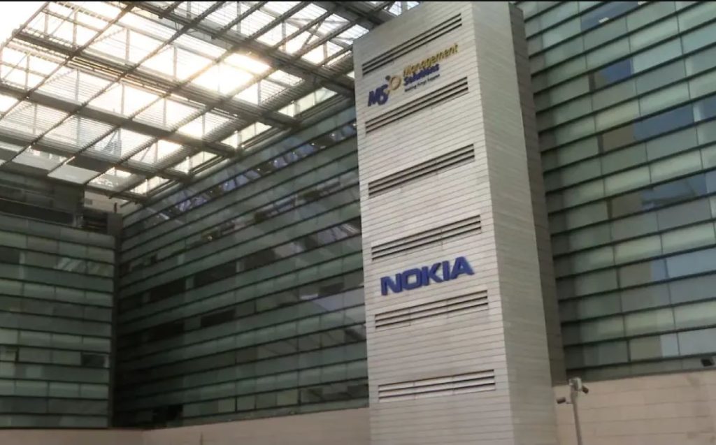 Nokia completa la venta al Estado francés