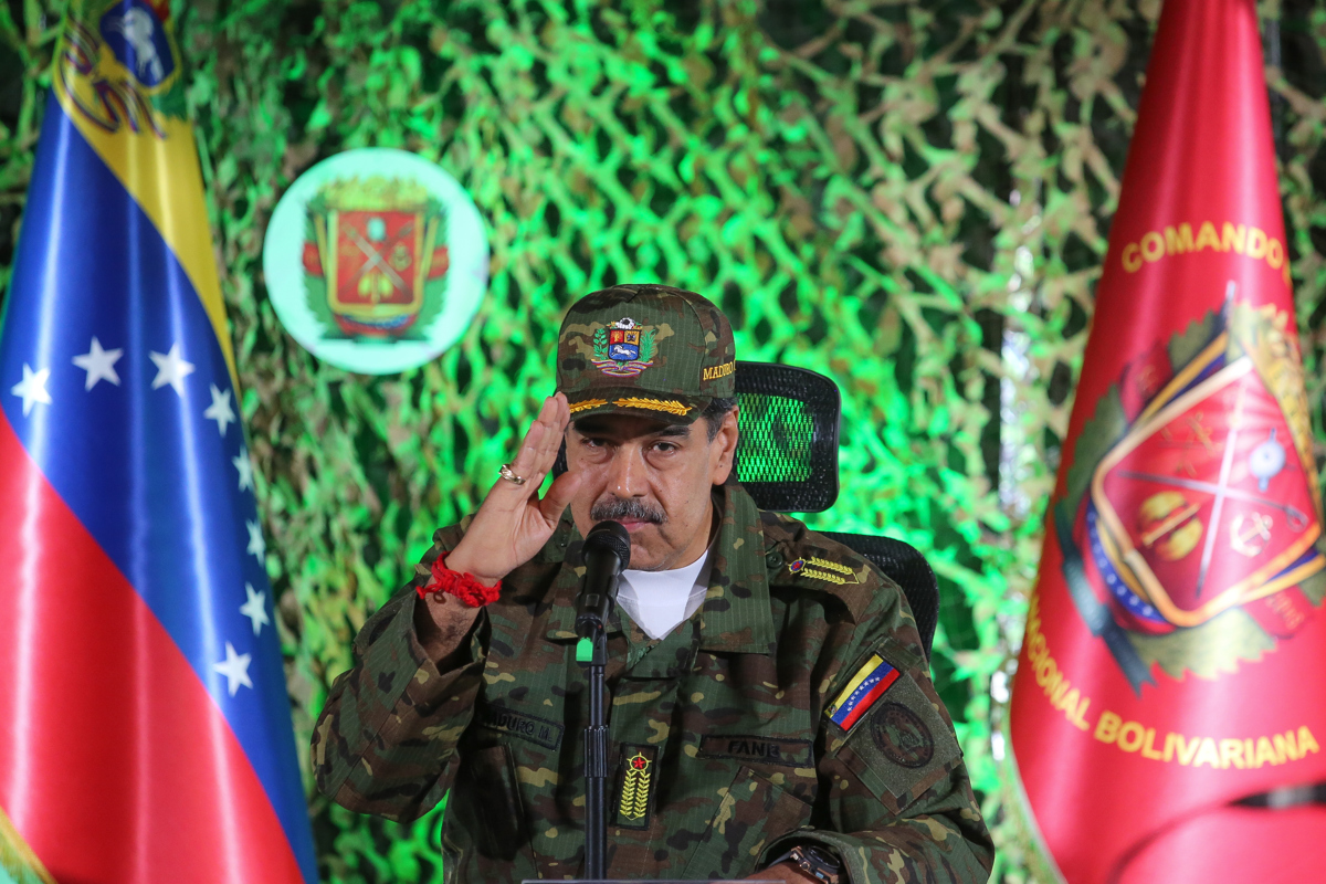Maduro reitera su disposición de ayudar a Colombia para ponerle fin al conflicto armado