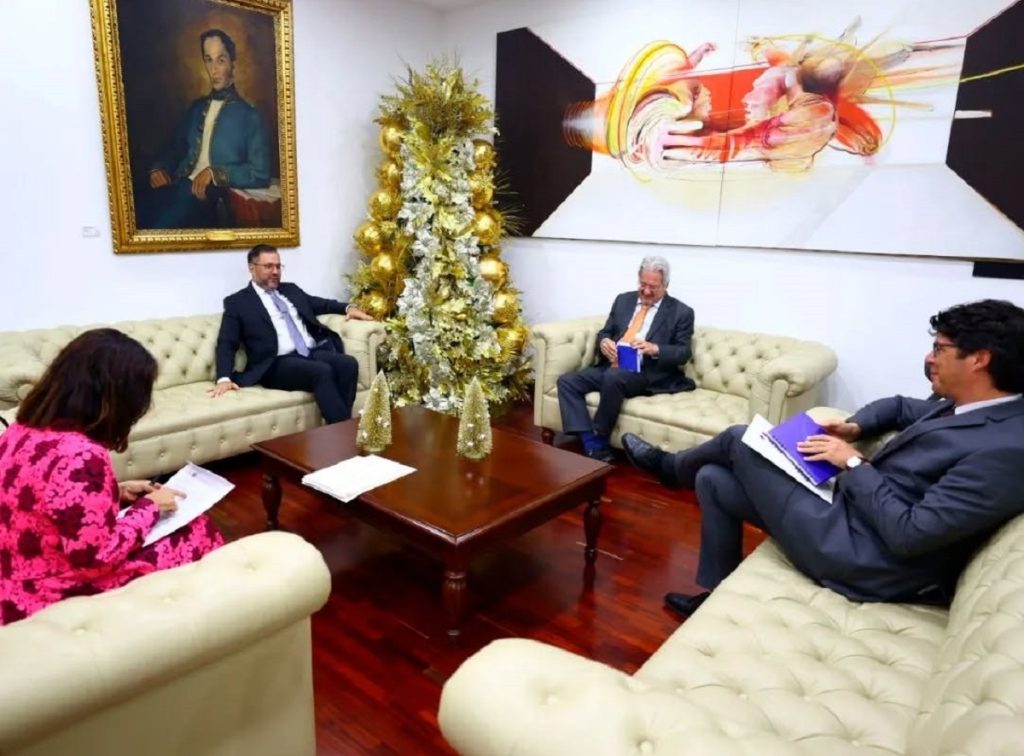 Cancellería ordena reducir representación diplomática de Países Bajos, Francia e Italia