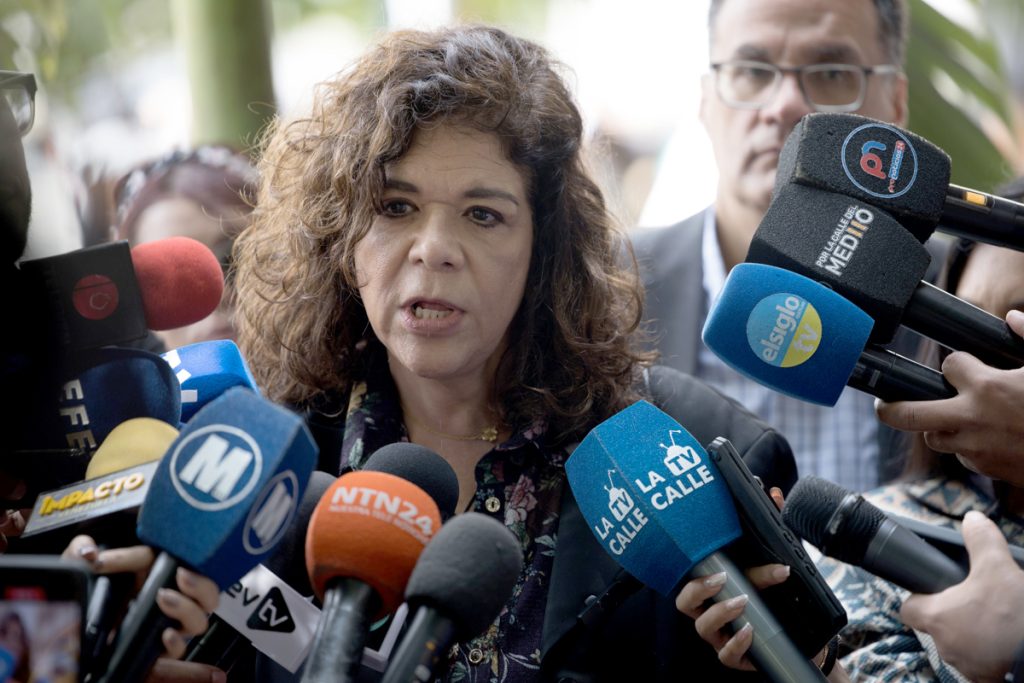 Aplazado juicio contra activista Rocío San Miguel, denuncia su defensa