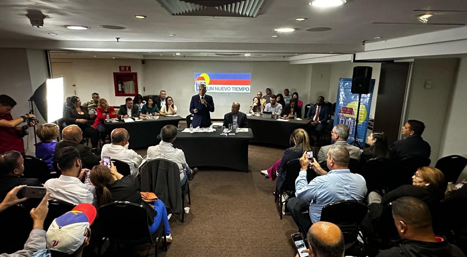 Un Nuevo Tiempo reafirmó que no abandonará la ruta electoral.