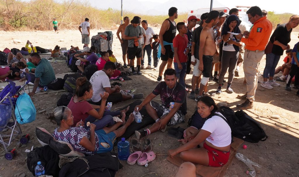 Desafiando políticas de EE.UU., migrantes persisten en su objetivo desde el sur de México