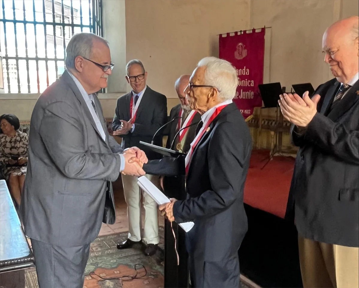 Homenaje a Salvador Castillo en la Academia de la Historia