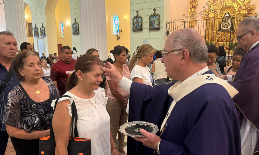Misa del miércoles de Ceniza en inicio de la Cuaresma