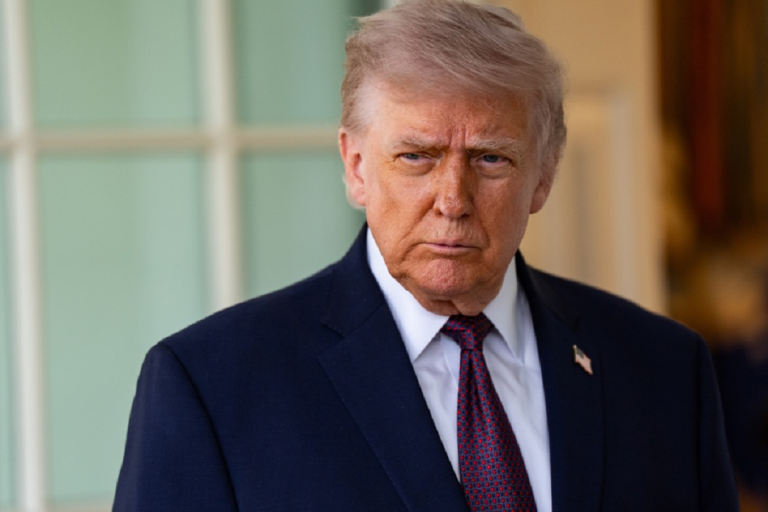 Trump dice que EEUU investiga si Irán tiene drones almacenados en Cuba