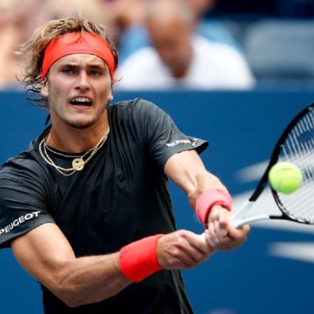 Medvedev y Tsitsipas se ubican segundo y tercero, respectivamente. Foto (Archivo).