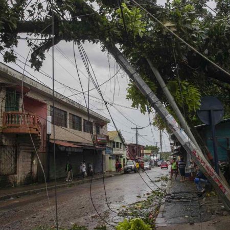 Julia se degrada a depresión tropical, pero mantendrá lluvias en Honduras