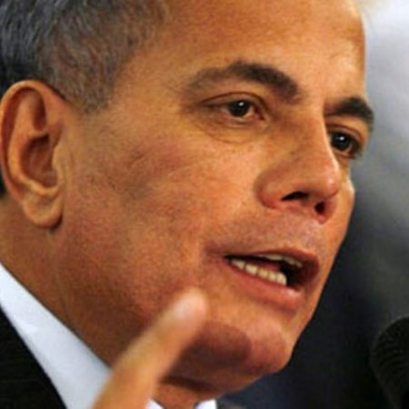 Defensa de Manuel Rosales espera que sea liberado este jueves