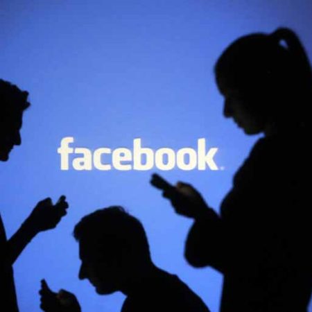 Egipto apresa 3 administradores de Facebook