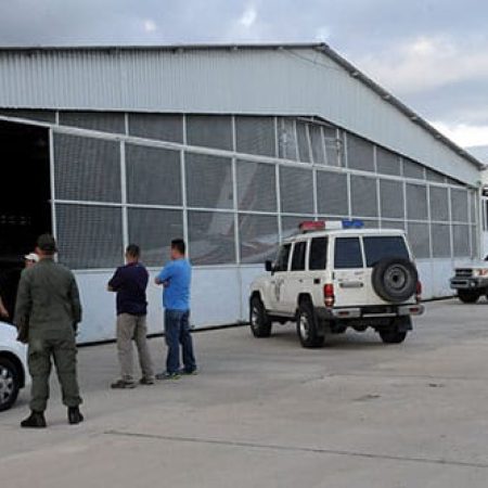 Sebin e Interpol allanaron hangar en Aeroclub Valencia