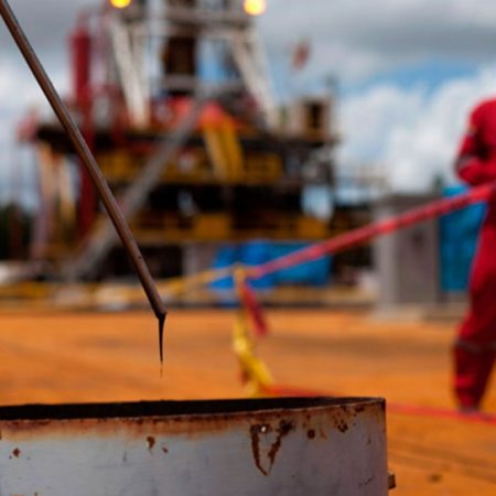 Petróleo venezolano se ubicó en 24,38 dólares