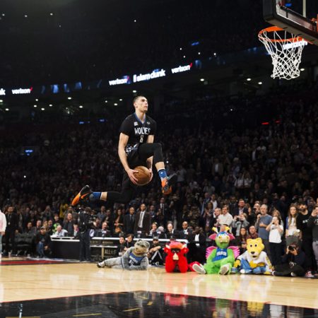LaVine repitió en el concurso de clavadas