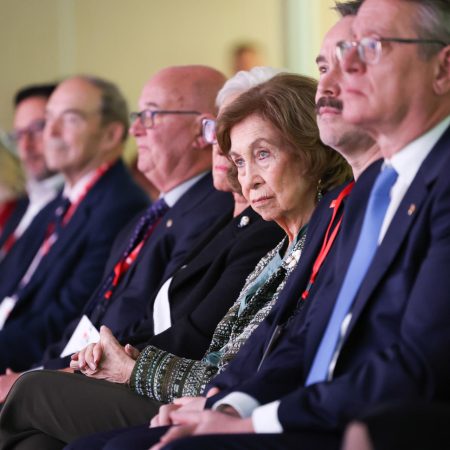 La reina Sofía, madre del actual monarca español Felipe VI, inauguró el pasado miércoles la primera sesión de la 36ª Conferencia Mundial Internacional sobre la Enfermedad de Alzheimer en Polonia