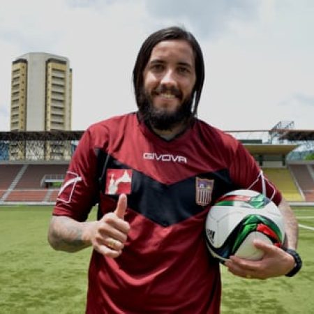 Un “Titán” pisa el “Gigante de la Bolívar”