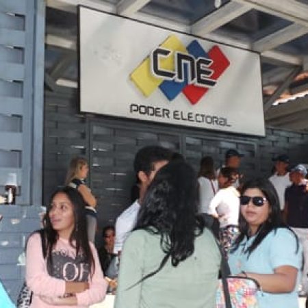Chavismo eligió en primarias a sus candidatos para legislativas