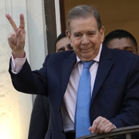 Edmundo González estaría de regreso este viernes a Panamá