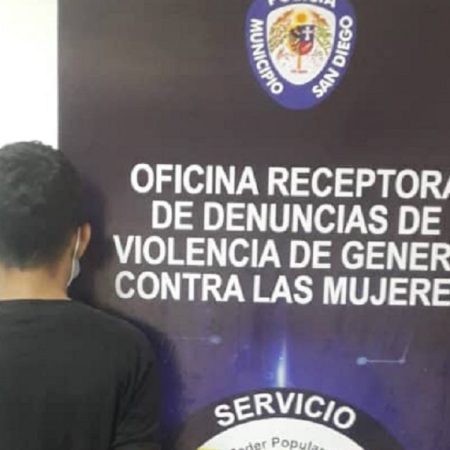 Policía de San Diego detuvo a sujeto que propinó fuerte golpiza a su pareja