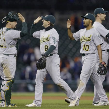 Oakland venció a Detroit guiado desde la lomita por Hill