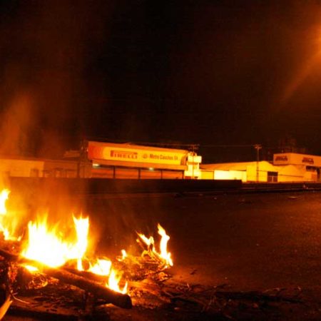 Cerraron tramo de Autopista del Este en protesta por apagones