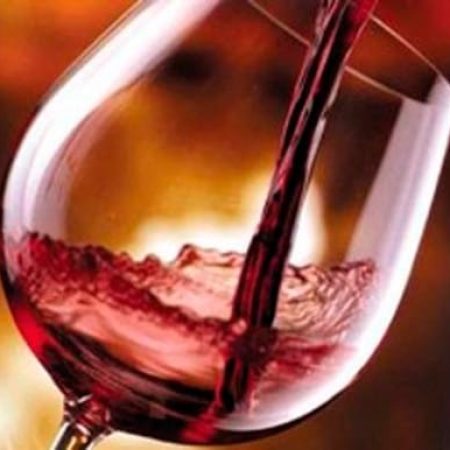 Latinoamérica exhibe sus desenfadados vinos en feria colombiana