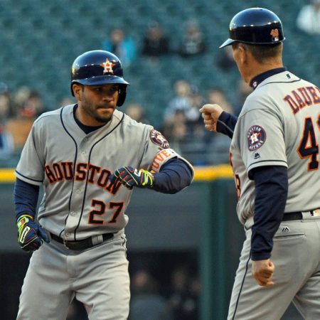 Astros ganan con tres hits y dos remolques de Altuve