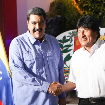 Maduro sostuvo encuentro con Evo Morales en Maiquetía