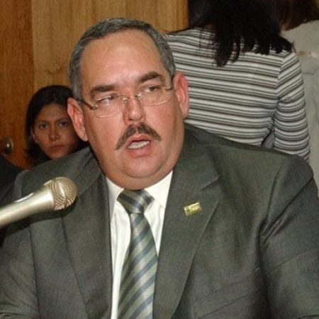 Rangel Gómez ordenó investigar visitas de opositores a Bolívar