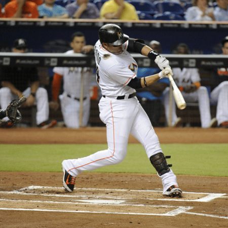 Prado colaboró en triunfo de Marlins con par de cohetes y anotada