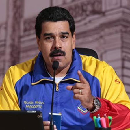 Maduro se reune con diputados electos del GPP