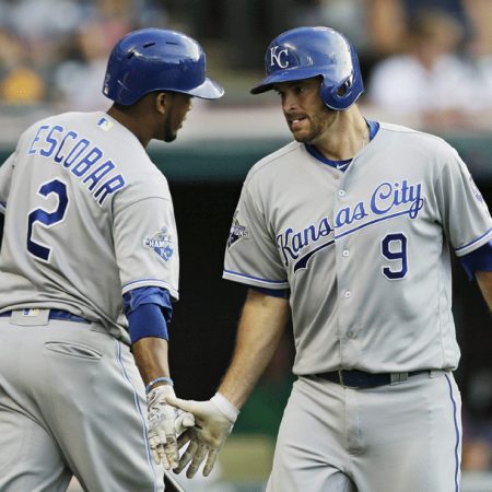 Escobar llegó a 1.000 hits pero Reales cayó ante Indios