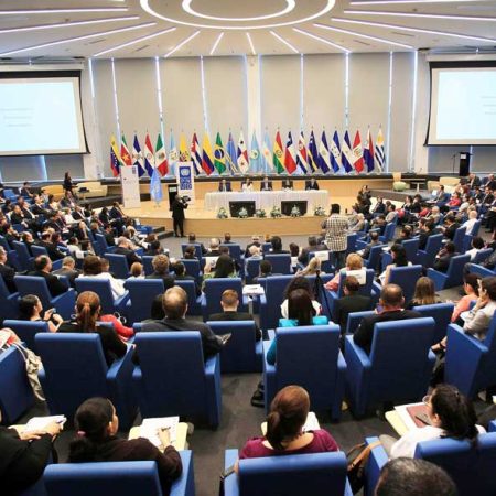 Diputados venezolanos solicitaron apoyo para diálogo ante Parlatino
