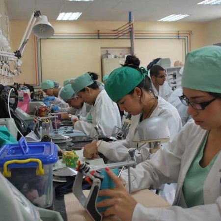 Facultad de Odontología continuará abierta