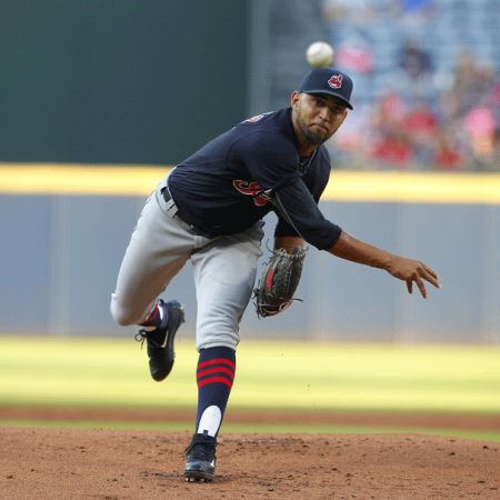 Salazar domina y Cleveland hilvana su 12mo triunfo