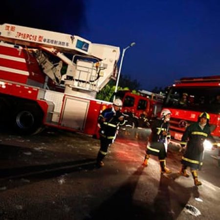 Al menos 17 muertos por explosiones de productos inflamables en China