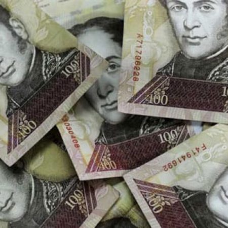 Economista aseguró que inflación podría rondar entre 200 y 1000% en 2016