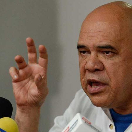Torrealba: Reuniones con el gobierno fueron para establecer agenda