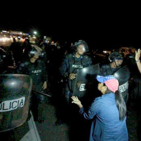 En Yaracuy retienen buses provenientes del Zulia