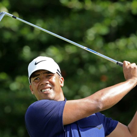 Vegas inició entre los 10 mejores del BMW Championship