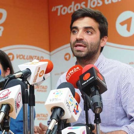 Mejia: Anuncio de Tibisay es una distracción para bajar presión del RR