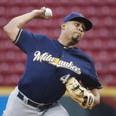 Guerra gana el noveno y Milwaukee evita la barrida