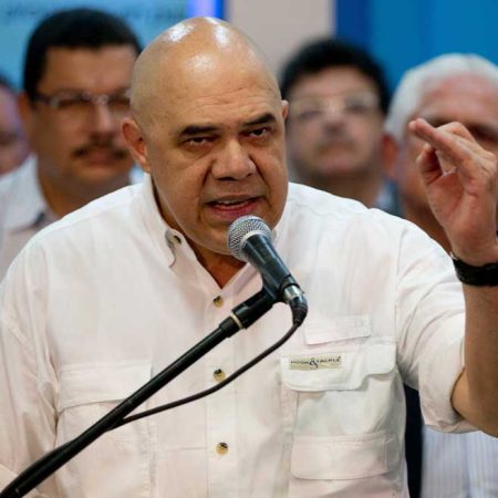 Jesús Torrealba se solidarizó con Guevara y VP. (Foto archivo)