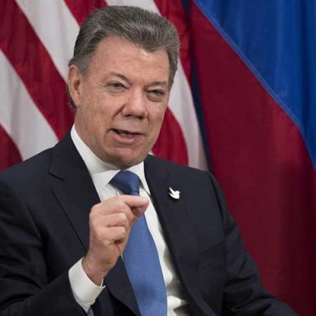 Santos inaugura Cumbre Mundial de Alcaldes y Líderes Regionales