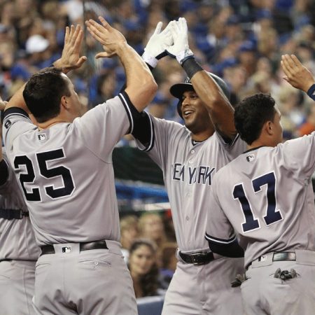 Yanquis remonta para vencer en tenso duelo a Azulejos