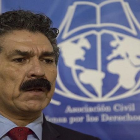 Abogado defensor de DDHH, Rafael Narvaez. @Twitter)